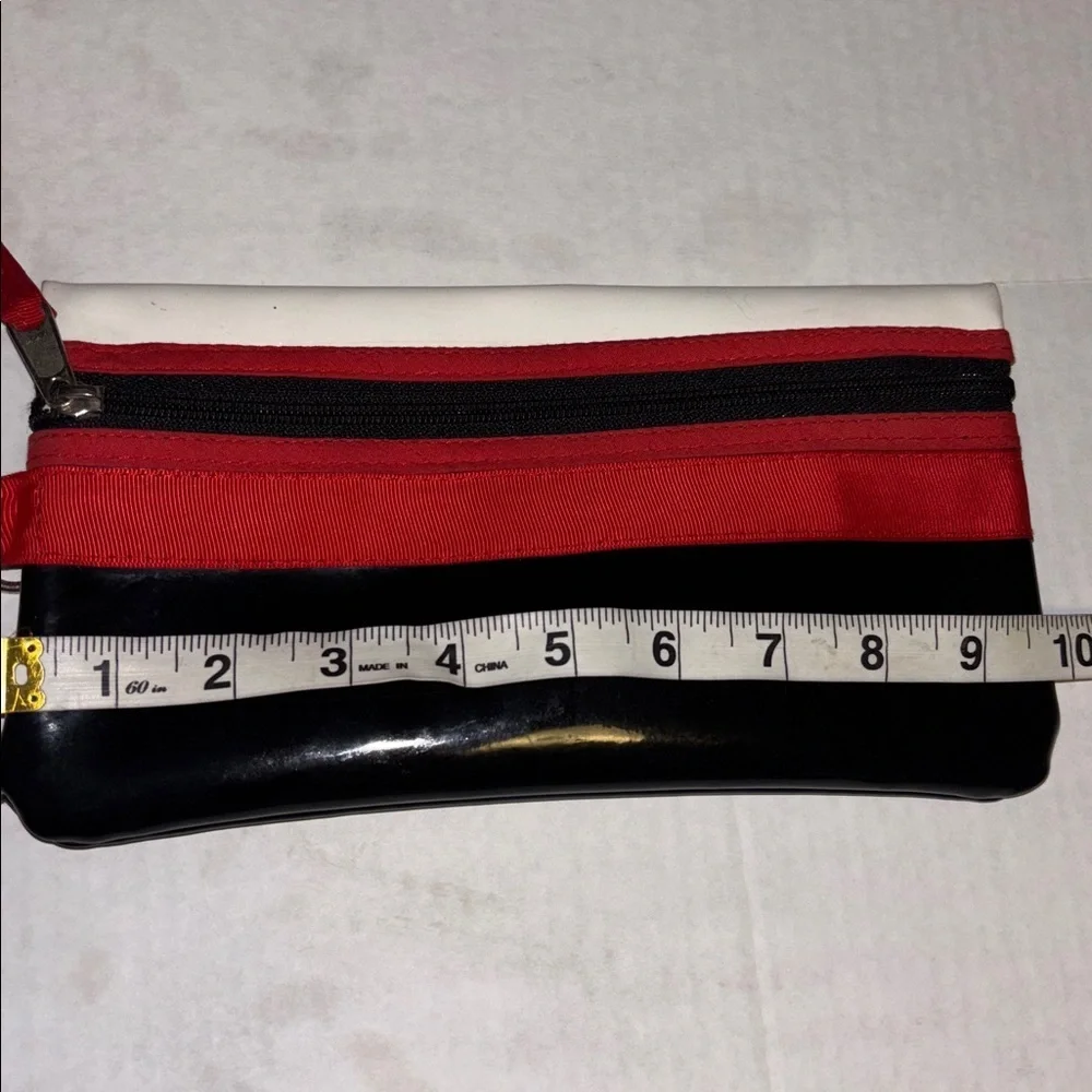 RED AND BLACK AND WHITE CLUTCH/WRISTLET SILVER HARDWARE BLACK PATENT LEATHER